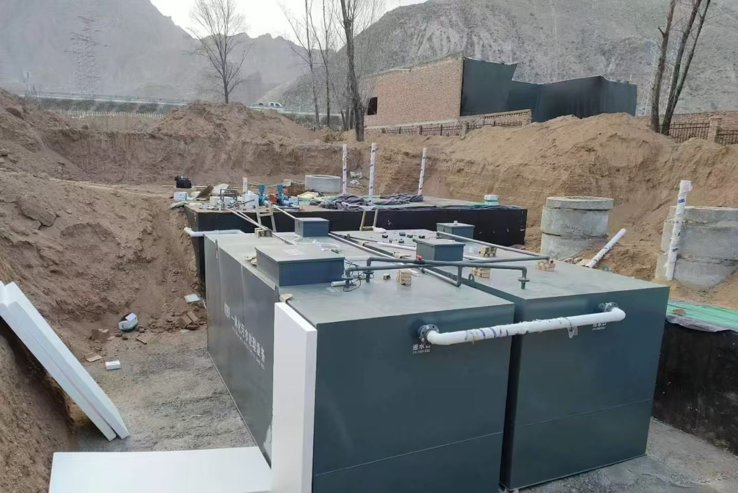 扎鲁特一体化污水处理设备